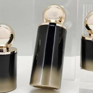 Beautiful High Quality Cosmetic Glass Large Capacity Customization 30 50 100 120 150ml Glass Bottle Cosmetic