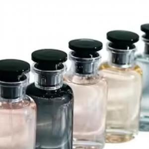 High Quality Transparent OEM Glass Perfume Bottle 30ml 50ml 100ml Empty Cylinder with Gift Box Pump Sprayer Flat Shape 